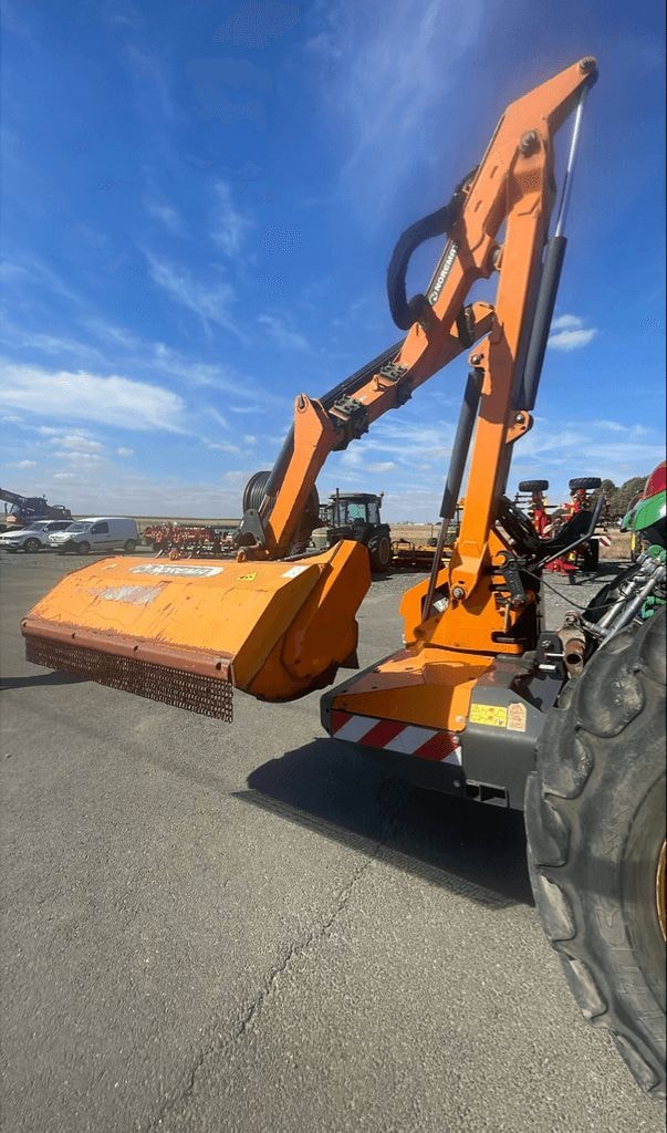 Tracteur JOHN DEERE 6110M+ epareuse - photo slide 28