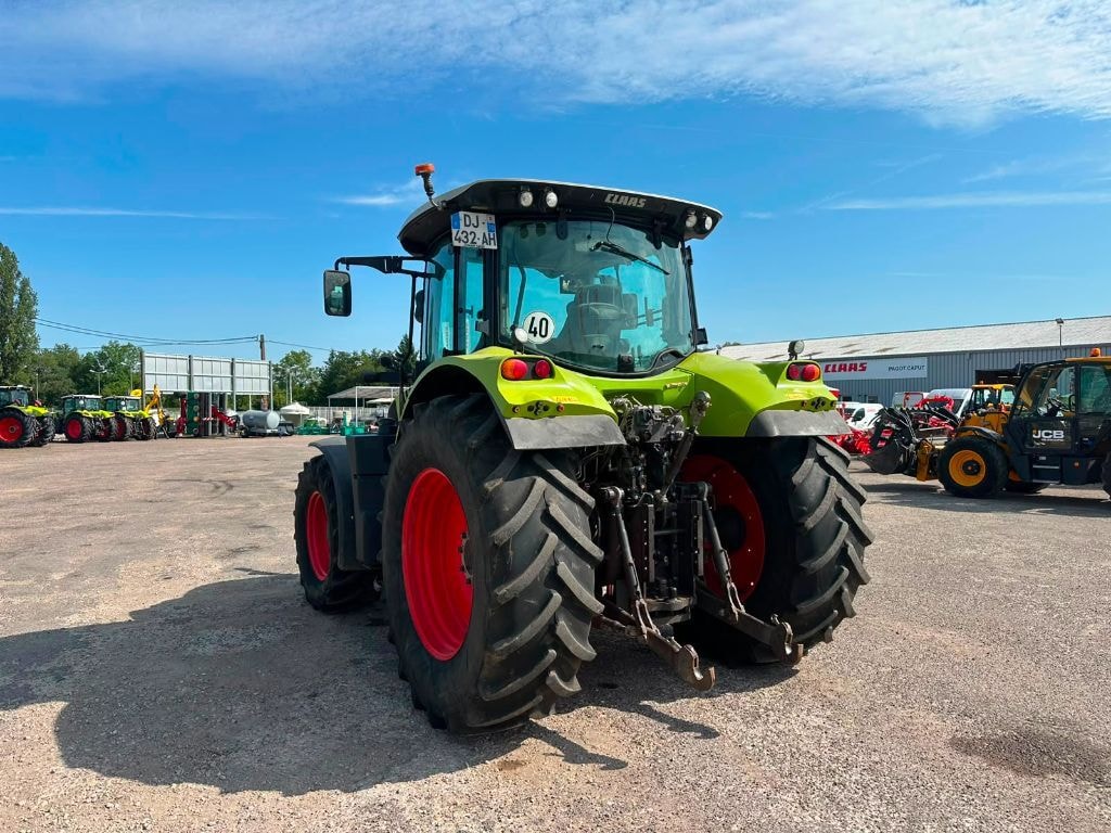 Tracteur CLAAS ARION 620 - photo slide 3