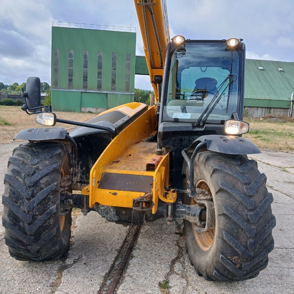Telescopique JCB TELESCOPIC 531-70 AGRI PLUS - photo slide 5