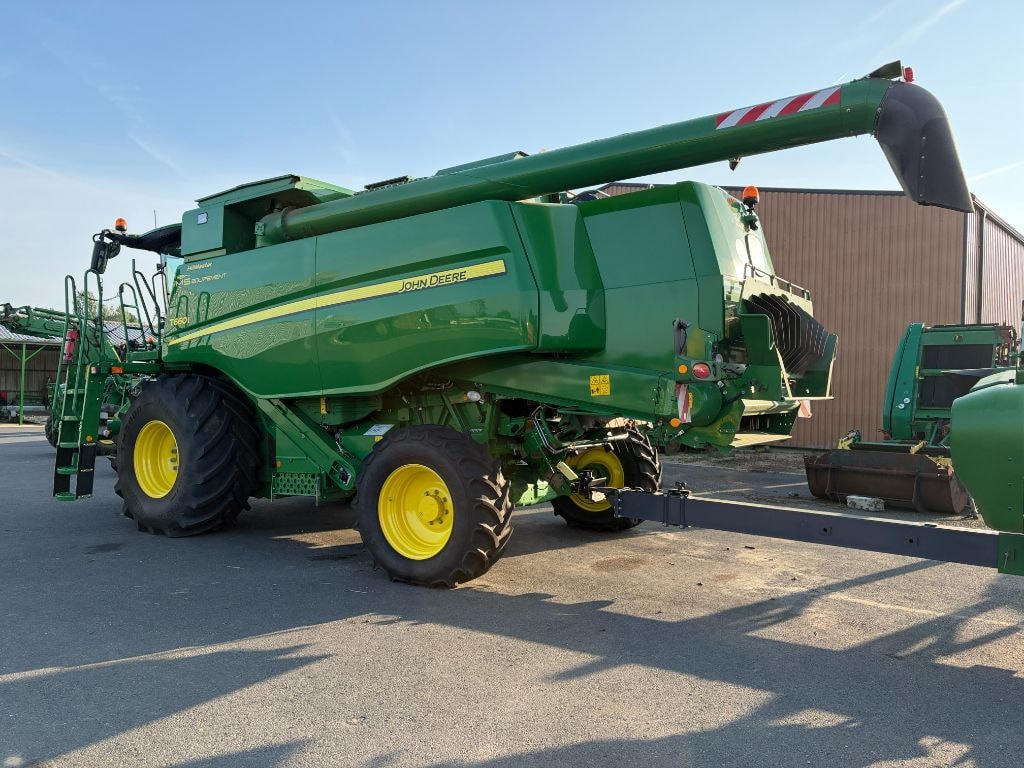 Moissonneuse JOHN DEERE T660 HM - photo slide 7