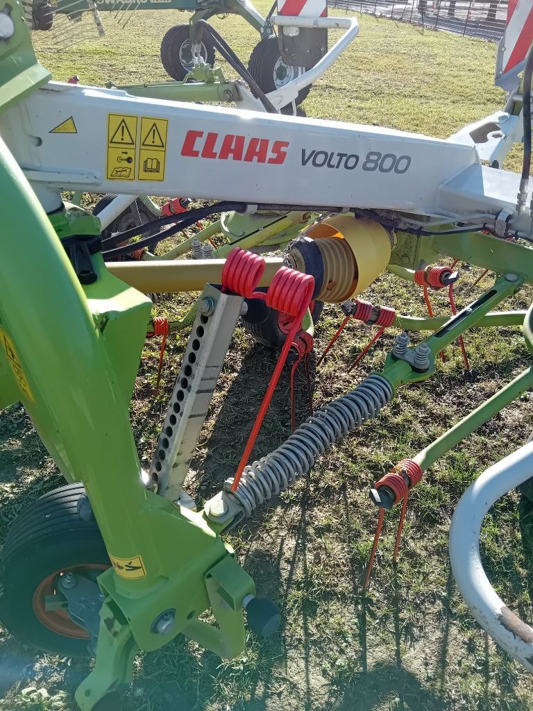 Faneuse CLAAS VOLTO 800 - photo slide 3