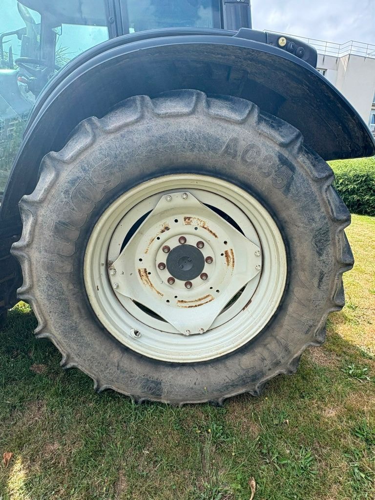 Tracteur VALTRA N113H5 - photo slide 15