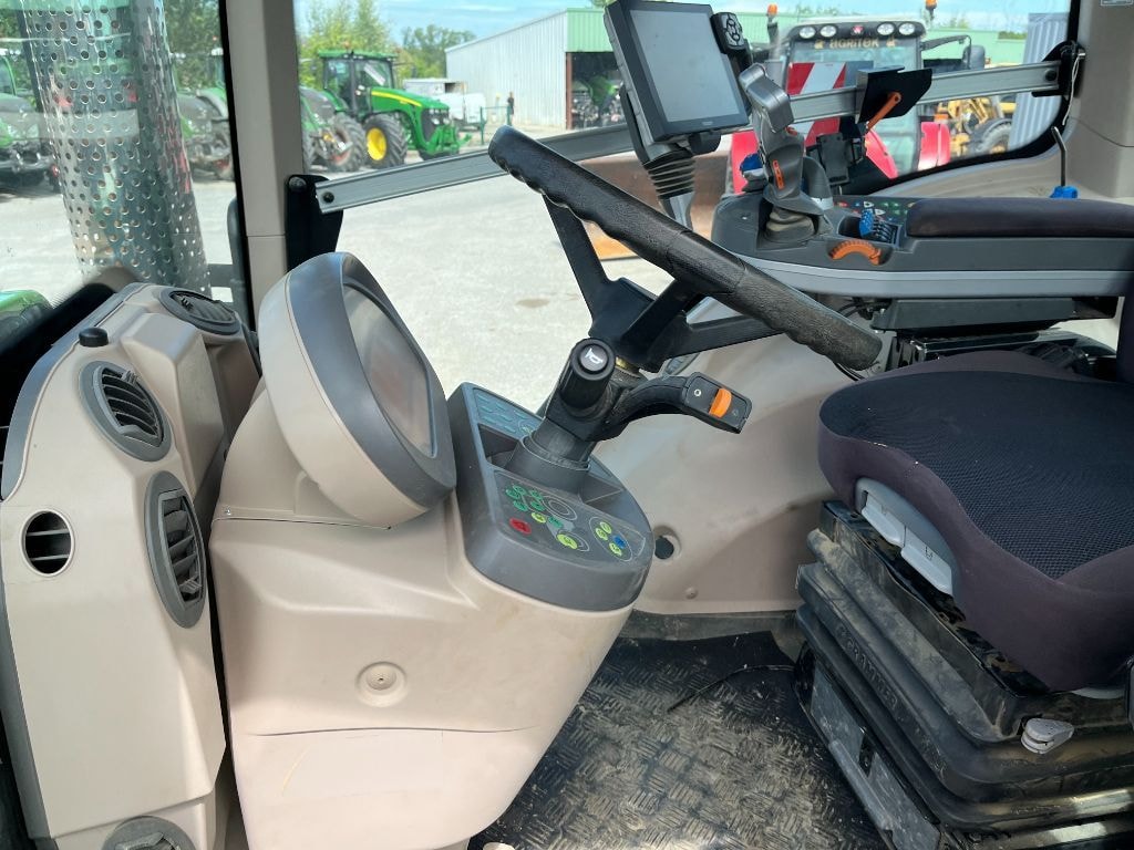 Tracteur FENDT 826 VARIO PROFI + - photo slide 9