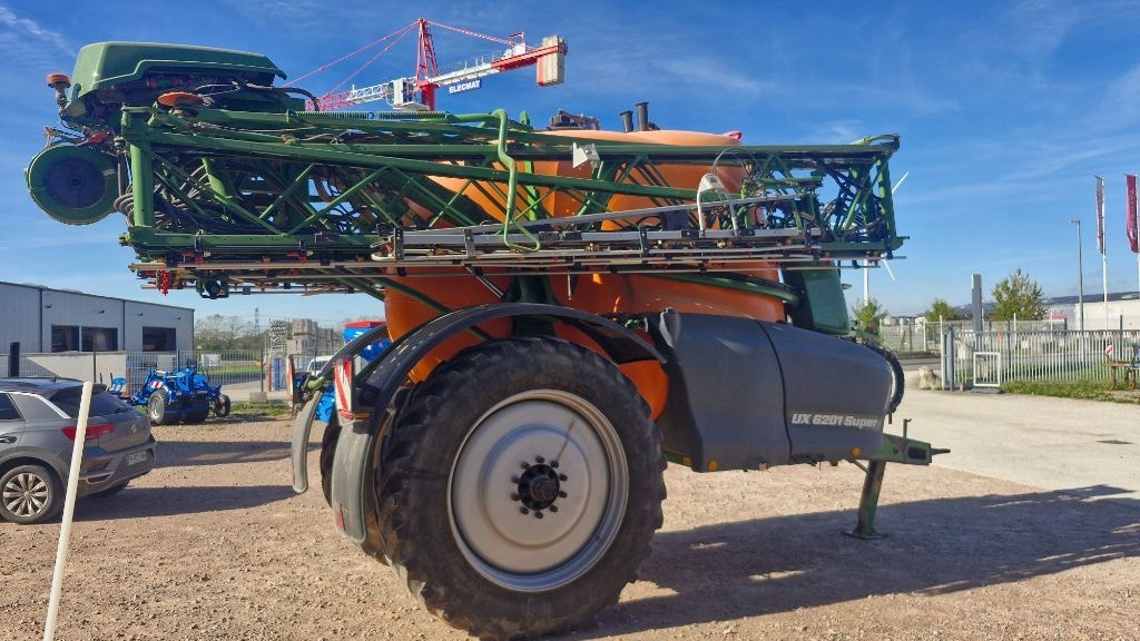 Pulverisateur AMAZONE UX 6201 - photo slide 9
