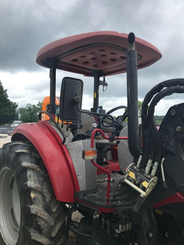 Tracteur chargeur CASE IH FARMALL 105 C  - photo slide 18