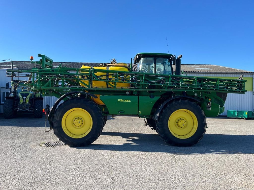 Pulverisateur automoteur JOHN DEERE R4040i - photo slide 8