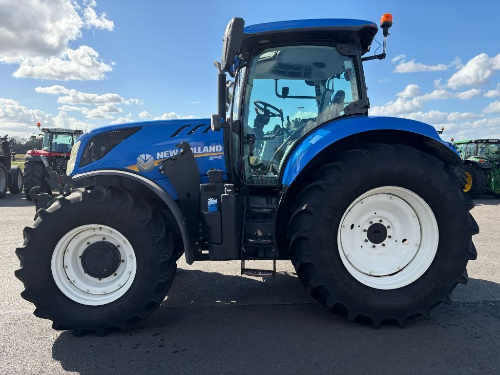 Tracteur NEW HOLLAND T7.175 - photo slide 4