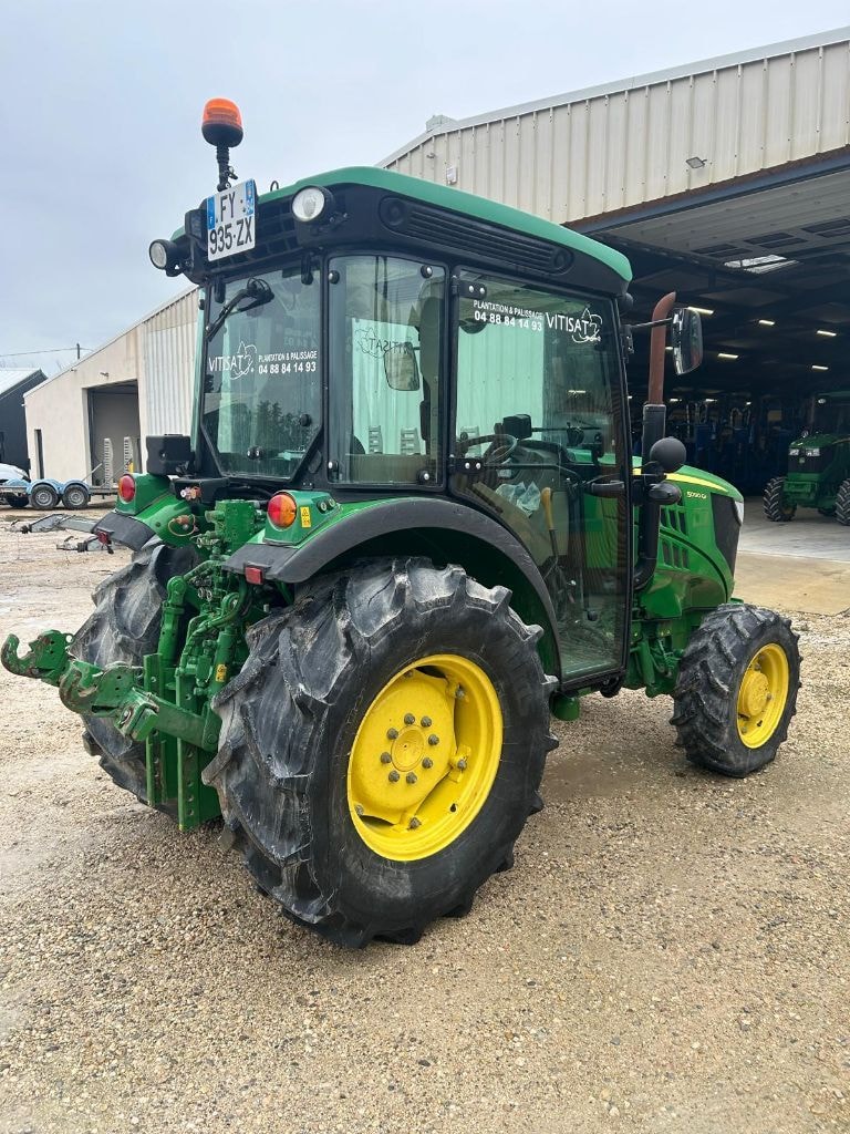 Tracteur fruitier JOHN DEERE 5090GF - photo slide 6