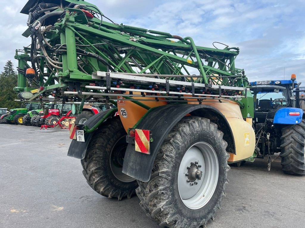 Pulverisateur AMAZONE UX 4200 SPECIAL - photo slide 4
