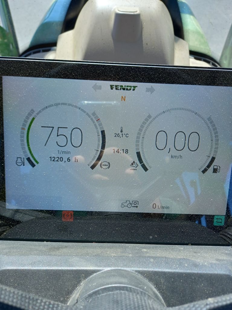 Tracteur chargeur FENDT 312  - photo slide 18