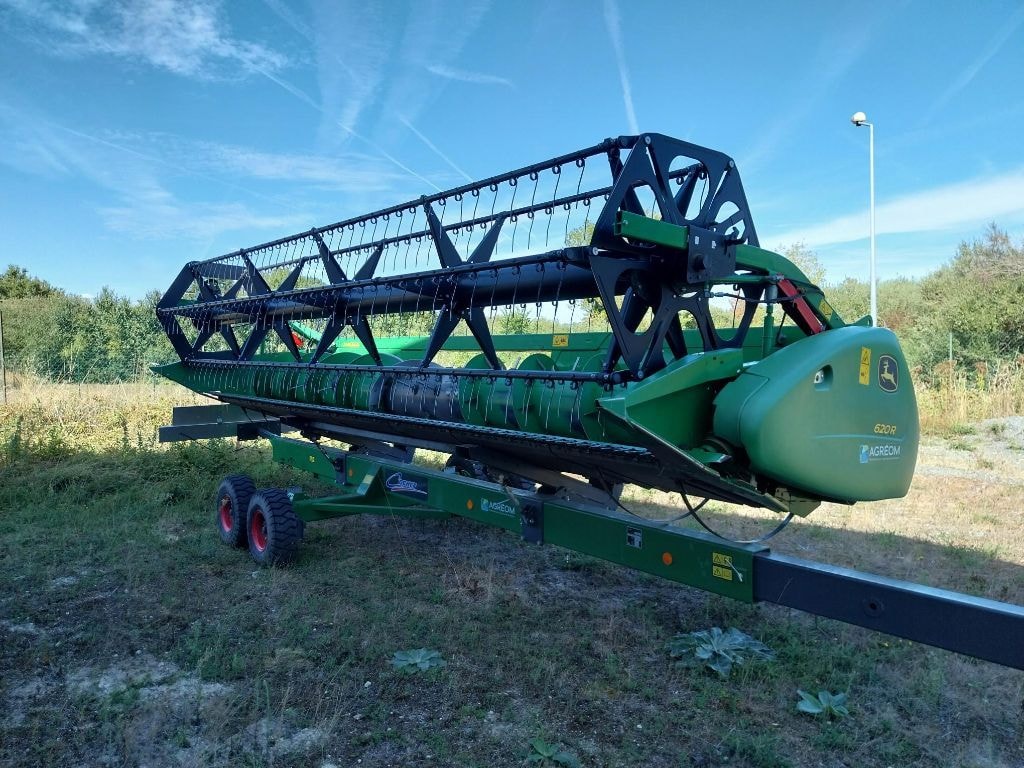 Moissonneuse JOHN DEERE T 550 I - photo slide 12