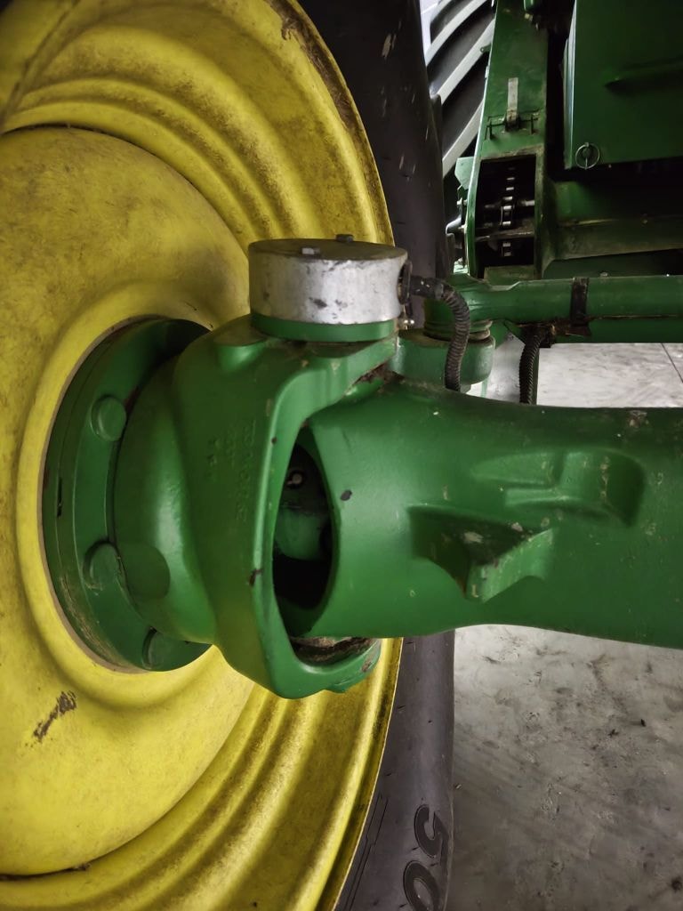 Moissonneuse JOHN DEERE T 550 I - photo slide 8