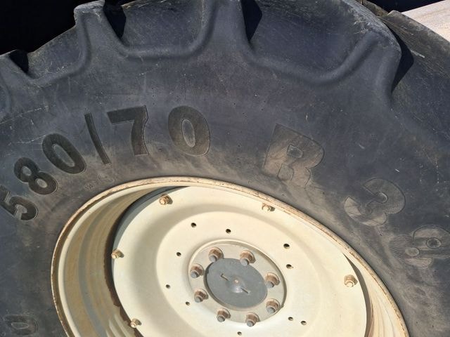 Tracteur VALTRA T144A - photo slide 8