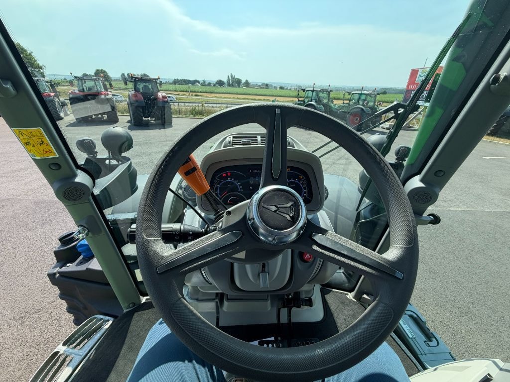 Tracteur DEUTZ FAHR 6160 CSHIFT AGROTRON - photo slide 9