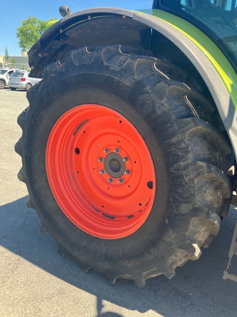 Tracteur CLAAS ARION 620 - photo slide 19