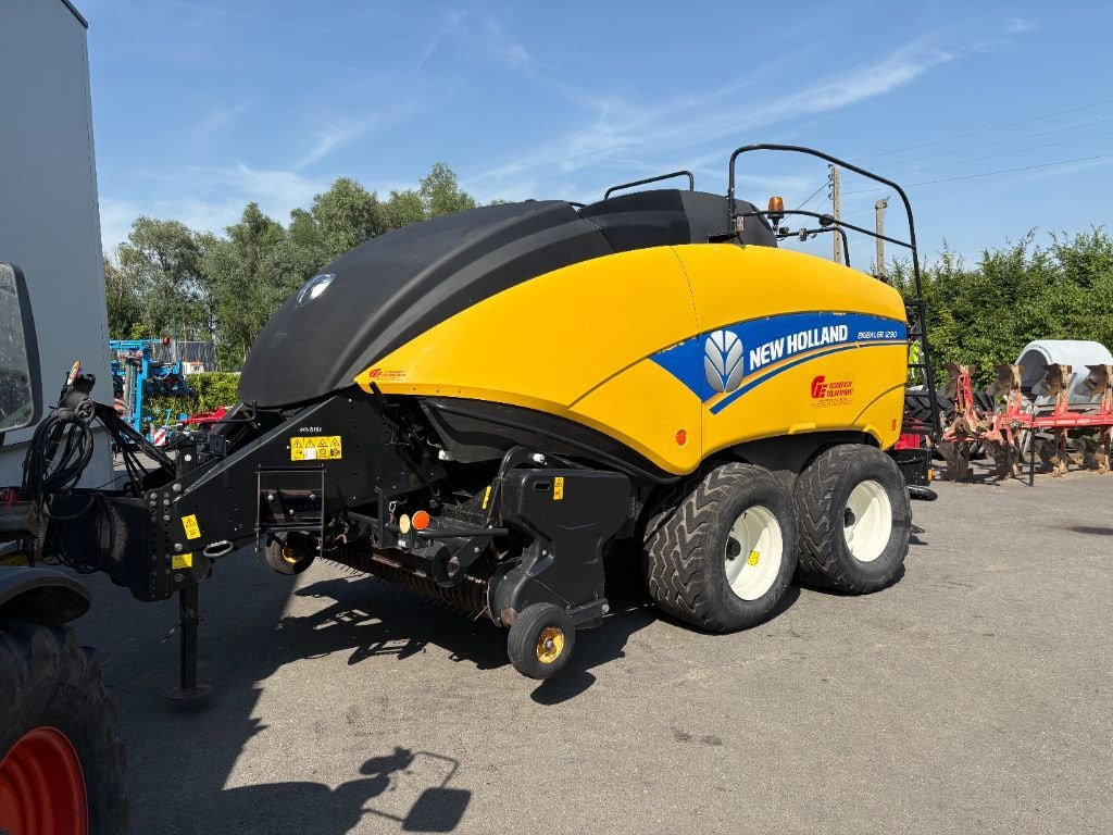 Presse haute densite NEW HOLLAND 1290 - photo slide 24