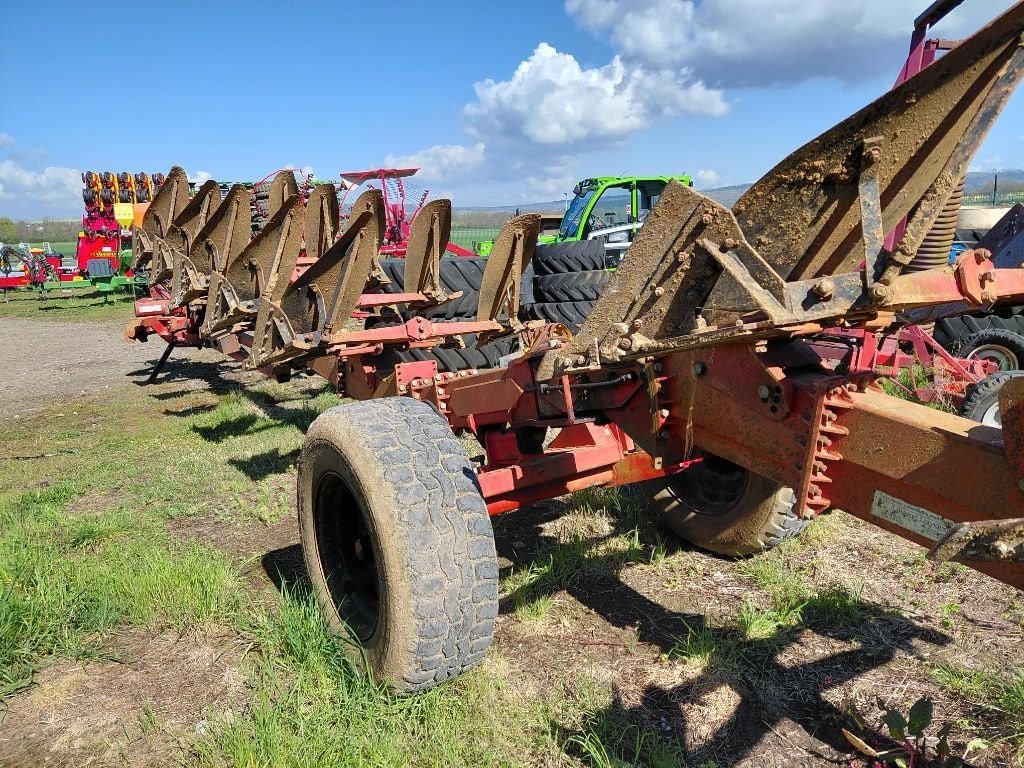 Charrue BUGNOT SPEP - S 9  -160 - 8 NSM - photo slide 3