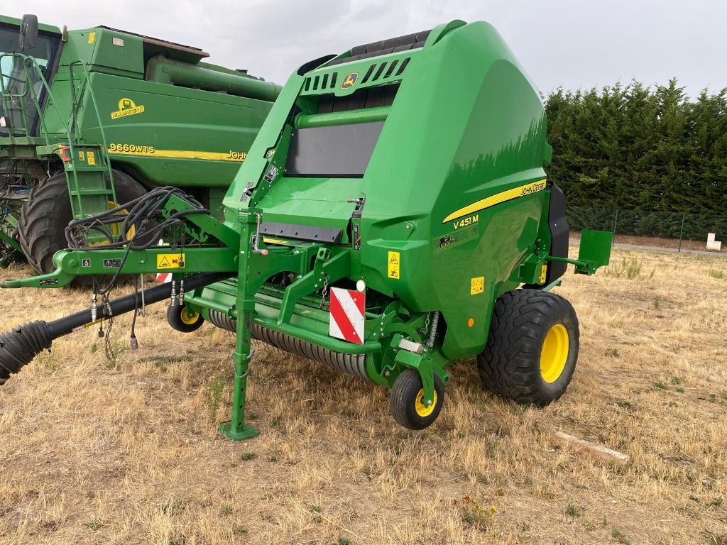 Presse balles rondes JOHN DEERE V451m  - photo slide 4