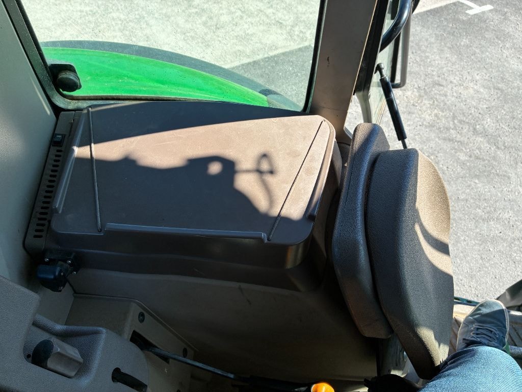 Tracteur JOHN DEERE 6155 M COMMAND QUAD  - photo slide 12