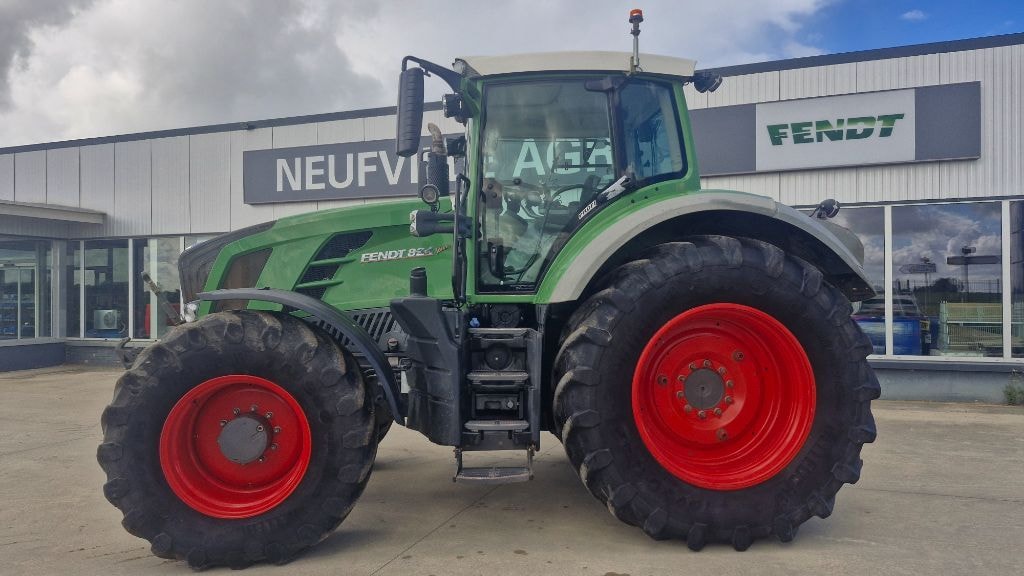 Tracteur FENDT 824 VARIO PROFI SCR - photo slide 2