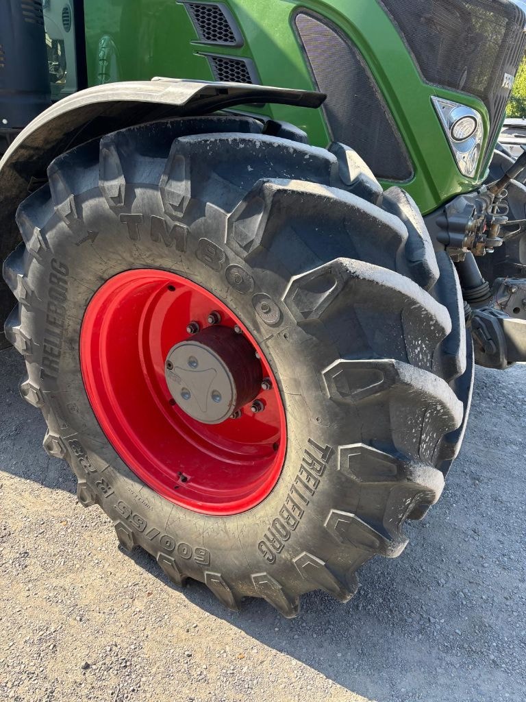 Tracteur FENDT 720 VARIO POWER + - photo slide 13