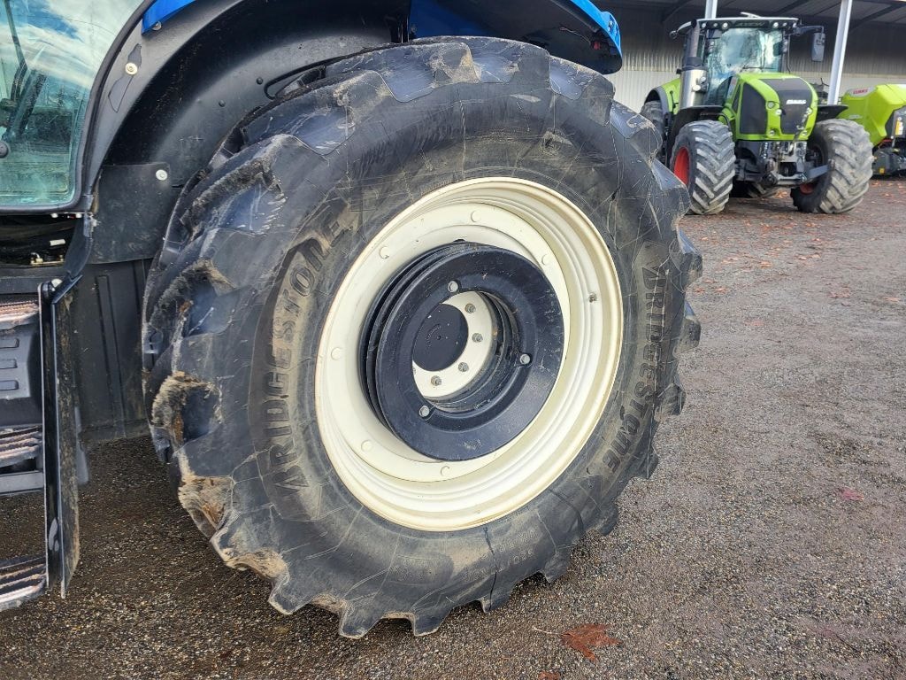Tracteur NEW HOLLAND T6.175 - photo slide 10