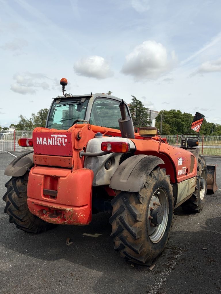 Telescopique MANITOU MT 932 - photo slide 2