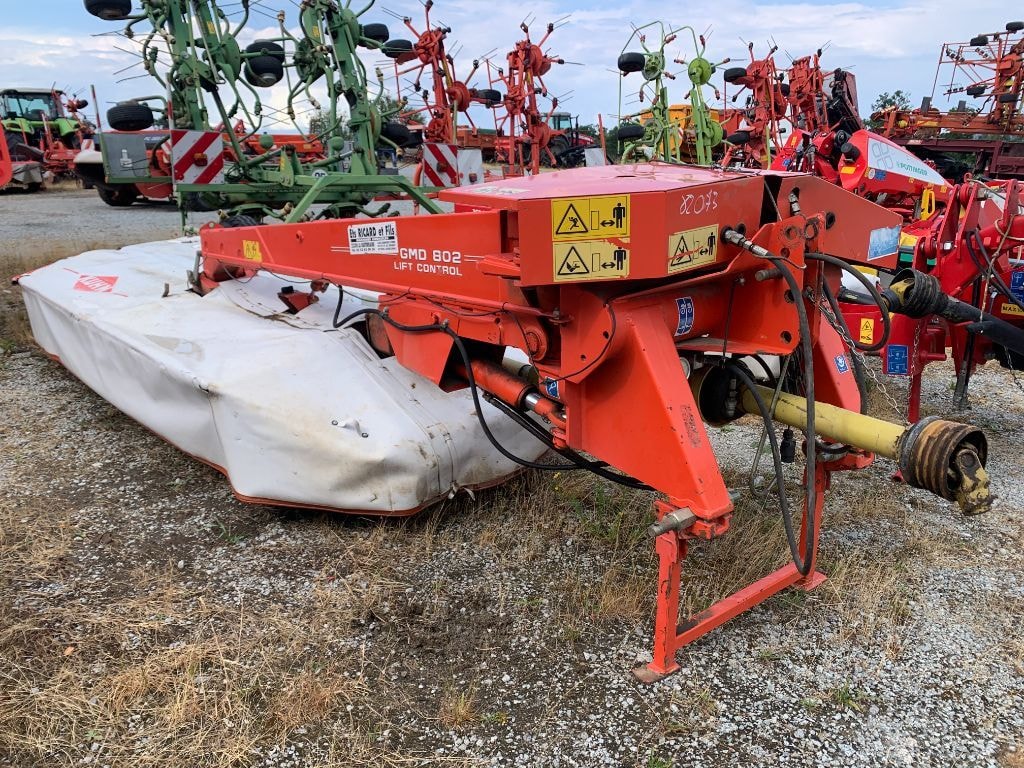 Faucheuse KUHN GMD 802 - photo slide 2