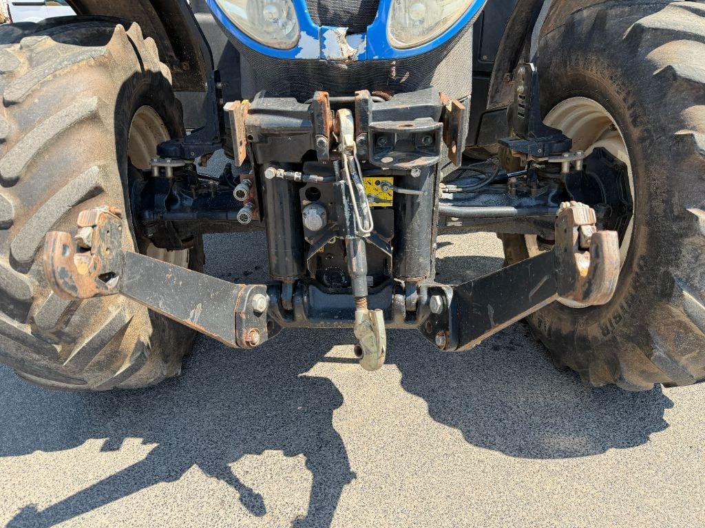 Tracteur NEW HOLLAND T7.235 AC       - photo slide 5