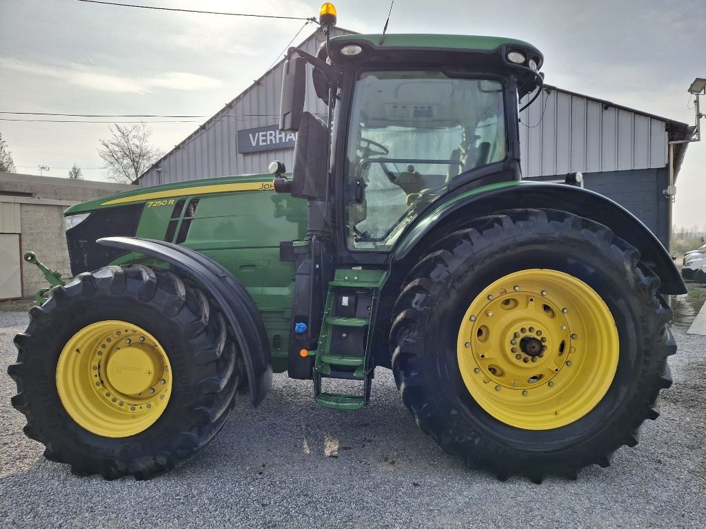 Tracteur JOHN DEERE 7250R - photo slide 6