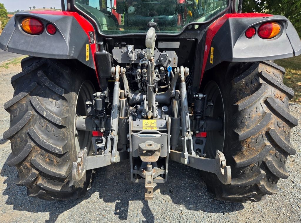 Tracteur chargeur MASSEY FERGUSON 5710 - photo slide 9