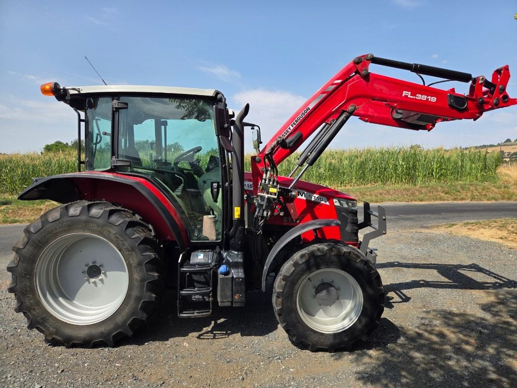Tracteur chargeur MASSEY FERGUSON 5710 - photo slide 1