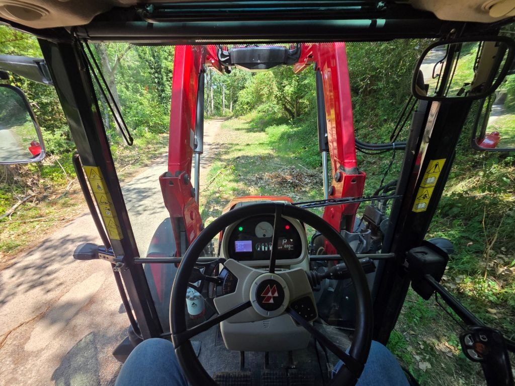 Tracteur chargeur MASSEY FERGUSON 5608 DYNA-4 ESSENTIAL - photo slide 21