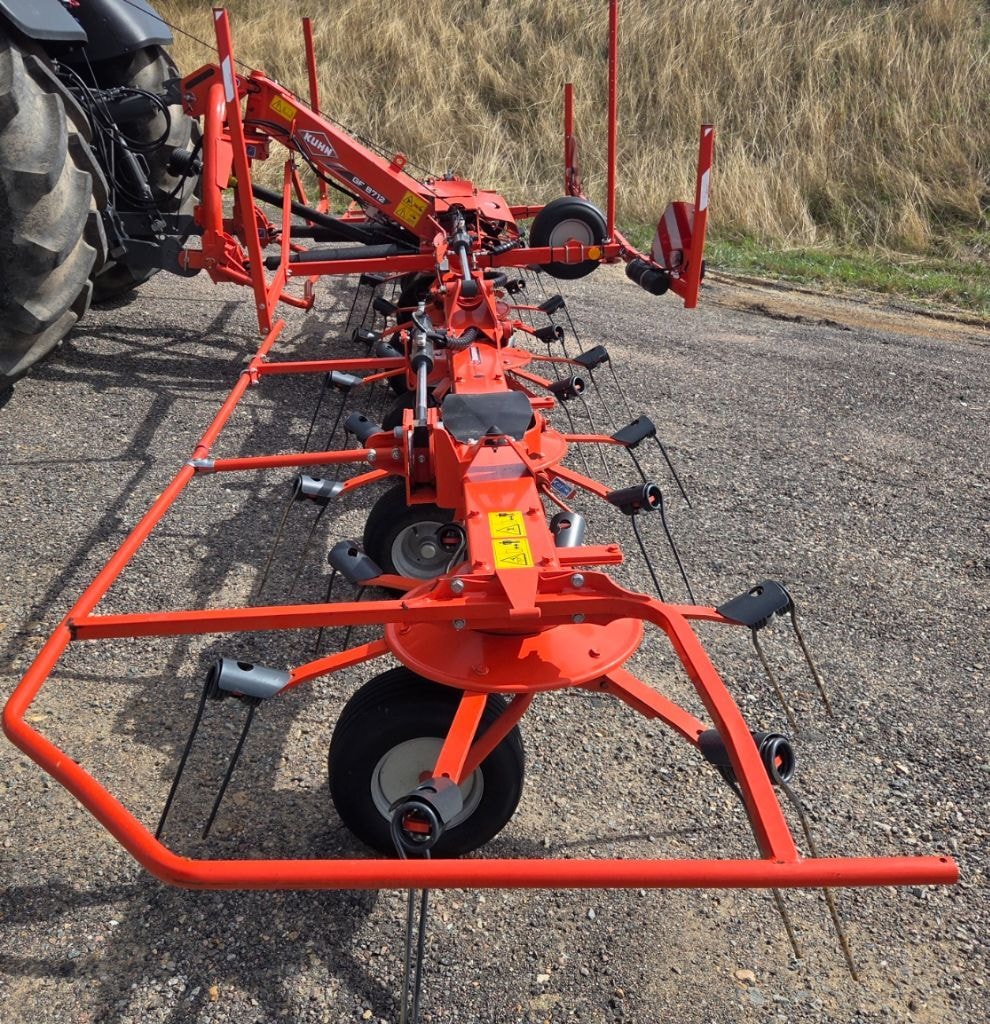 Faneuse KUHN GF8712 - photo slide 4