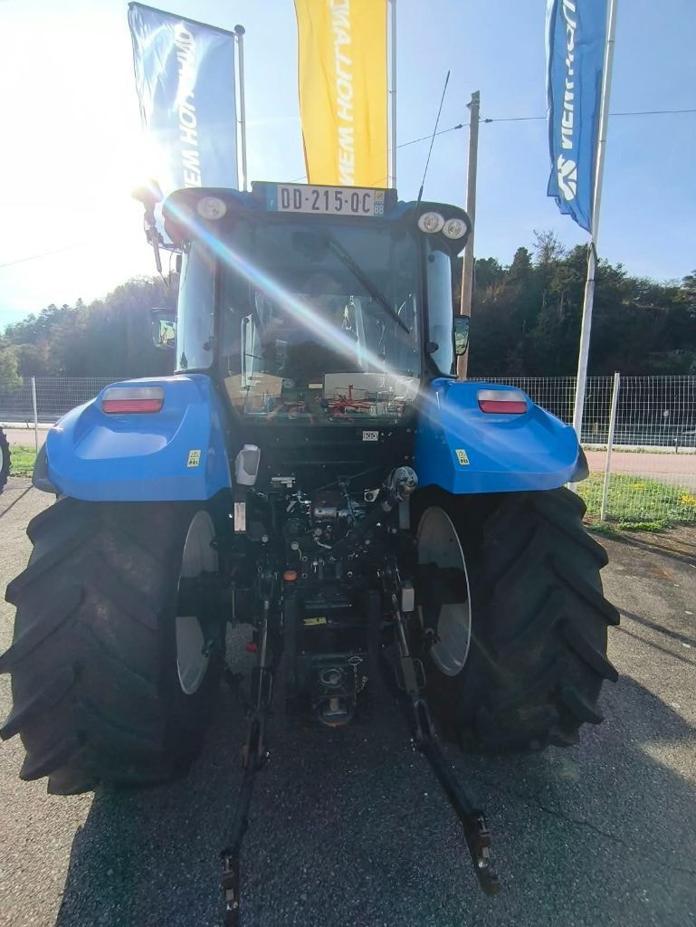 Tracteur chargeur NEW HOLLAND T5.105 EC - photo slide 8