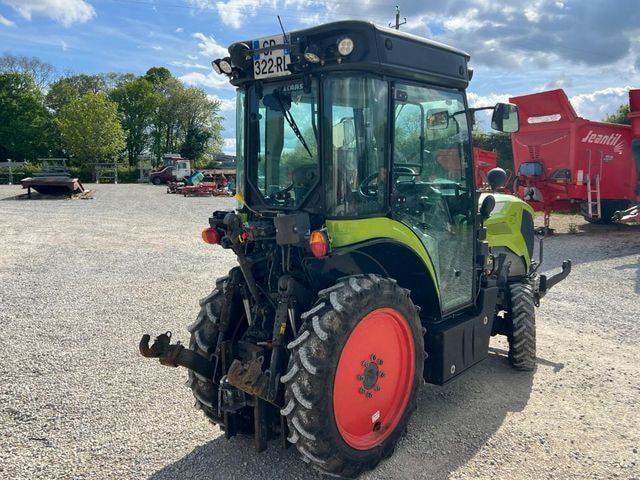 Tracteur etroit CLAAS 260S - photo slide 16