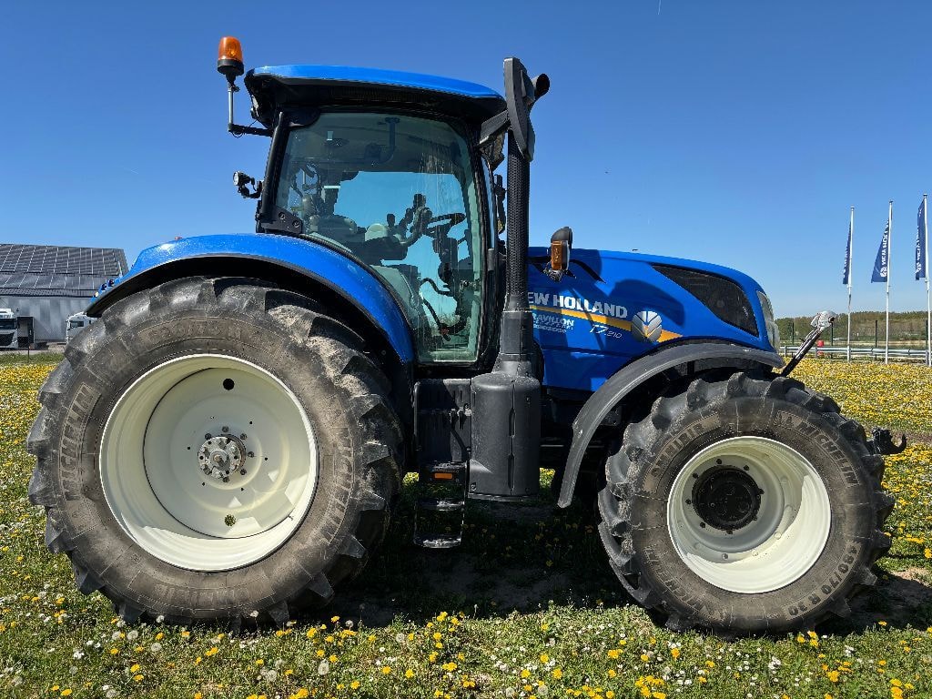 Tracteur NEW HOLLAND T7.210 - photo slide 5