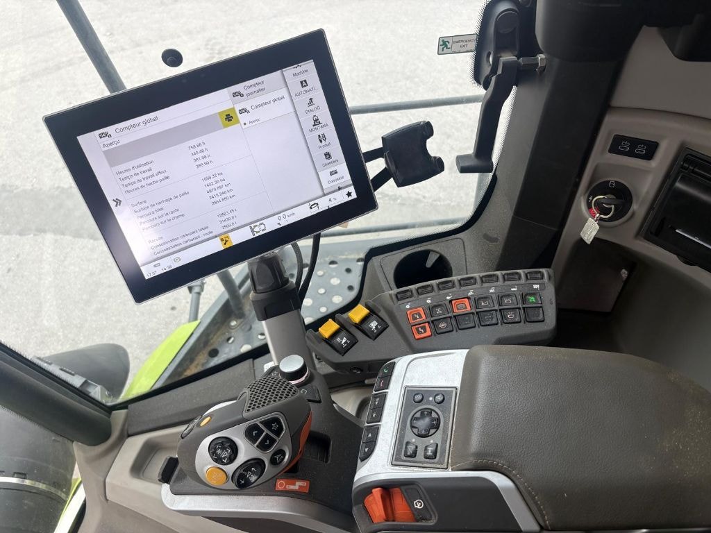 Moissonneuse CLAAS Lexion 7700 Montana 4x4 - photo slide 10