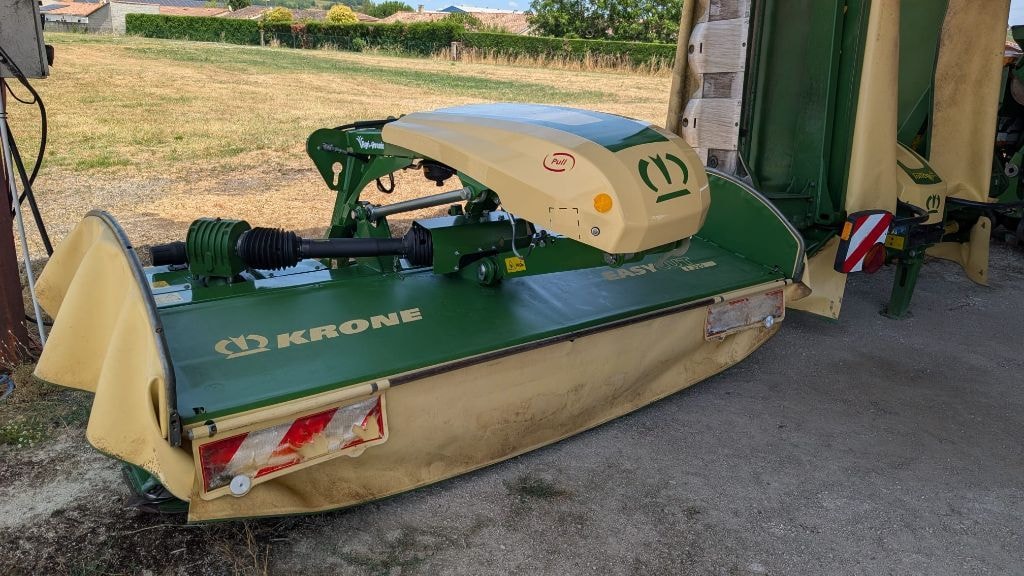 Faucheuse KRONE EC B 870 et EC F 320 - photo slide 10