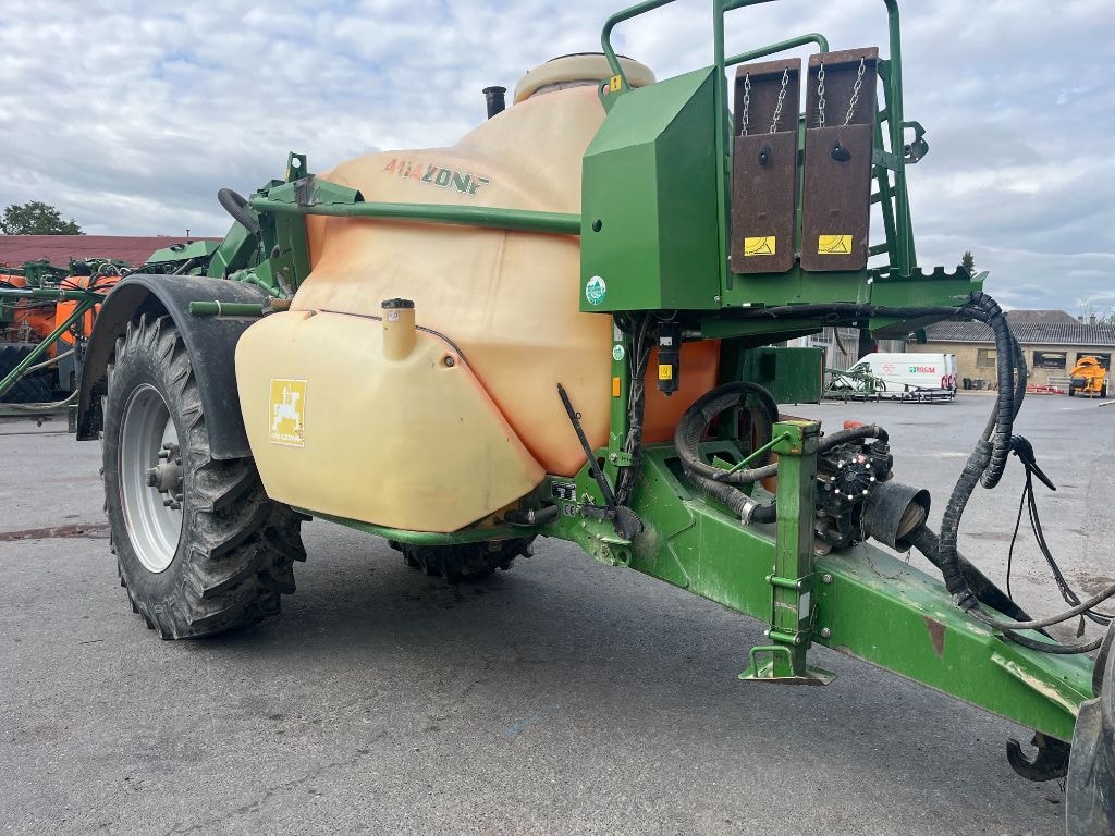 Pulverisateur AMAZONE UX 4200 SPECIAL - photo slide 25