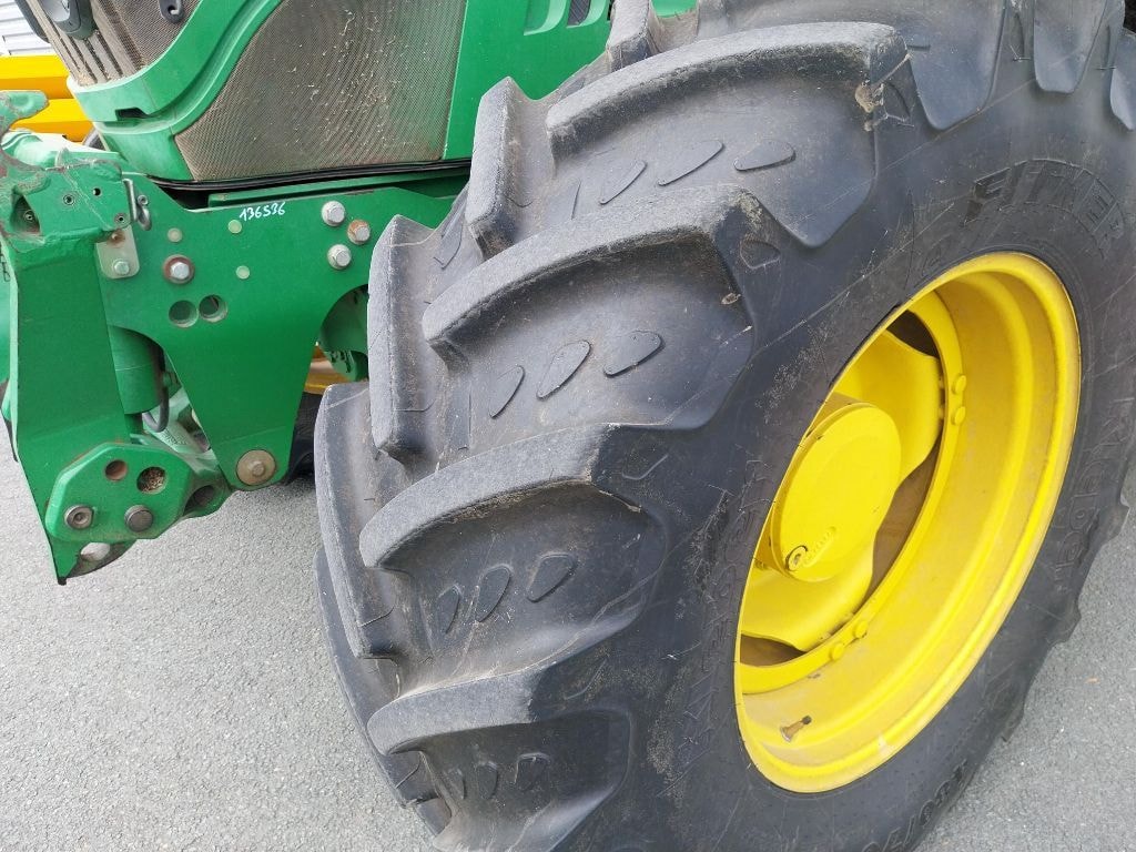 Tracteur chargeur JOHN DEERE 6140R - photo slide 13