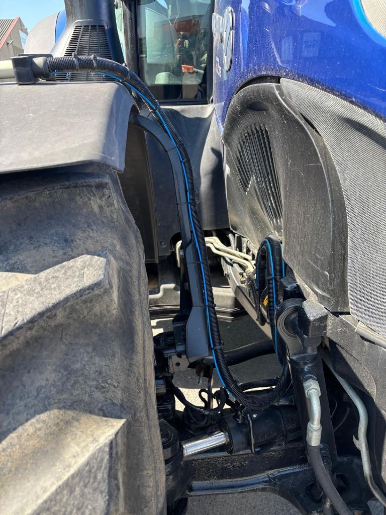 Tracteur NEW HOLLAND T7-315 - photo slide 17