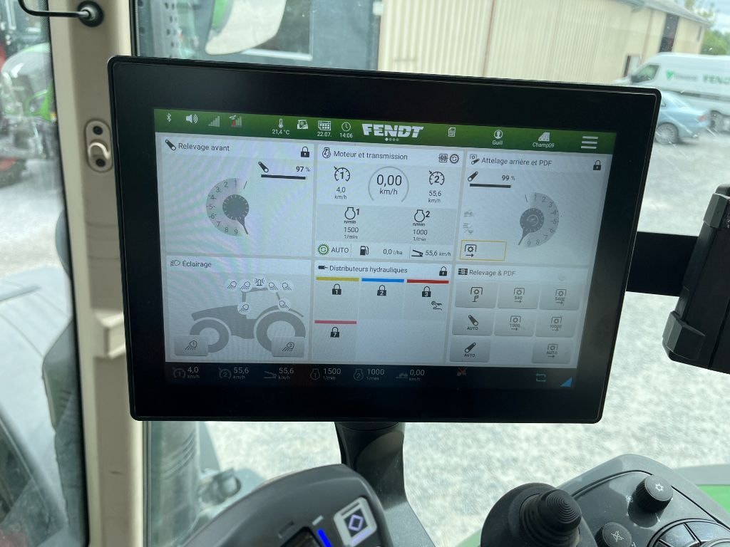 Tracteur FENDT 720 VARIO POWER + - photo slide 12