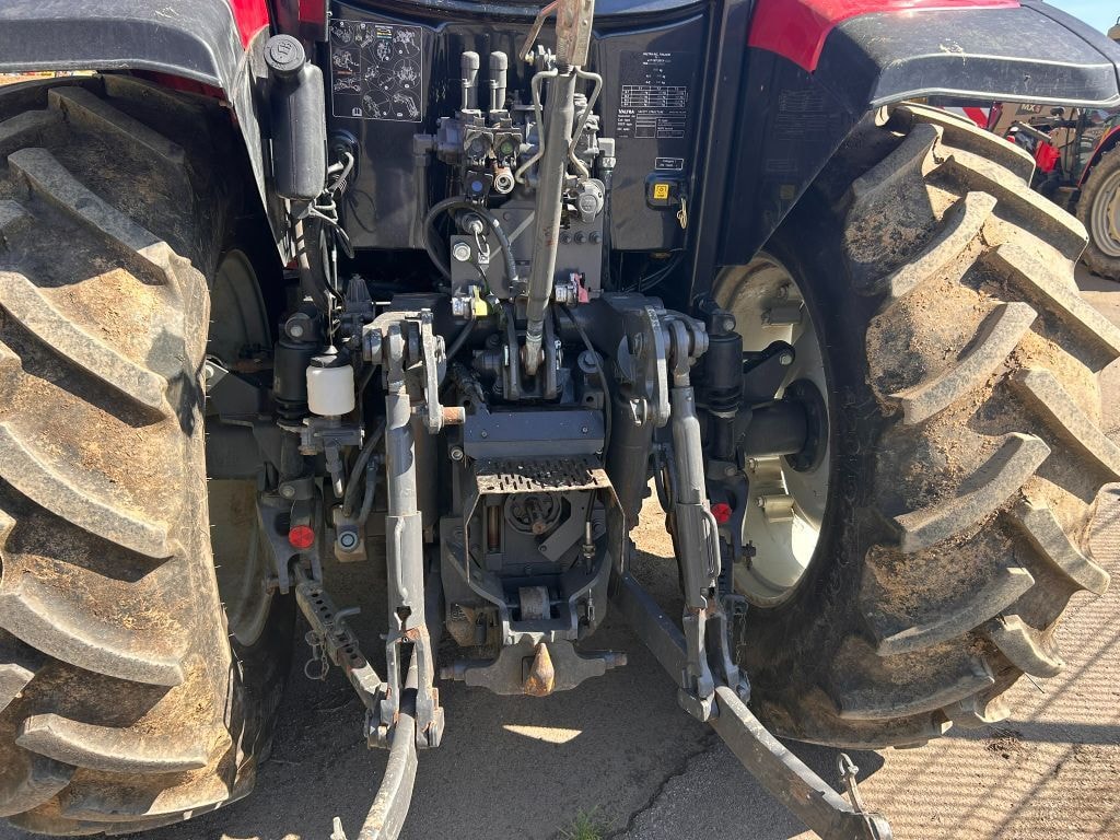 Tracteur chargeur VALTRA A104 Hitech - photo slide 8