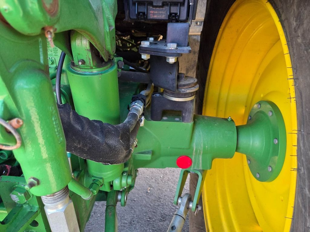 Tracteur chargeur JOHN DEERE 6130M - photo slide 8
