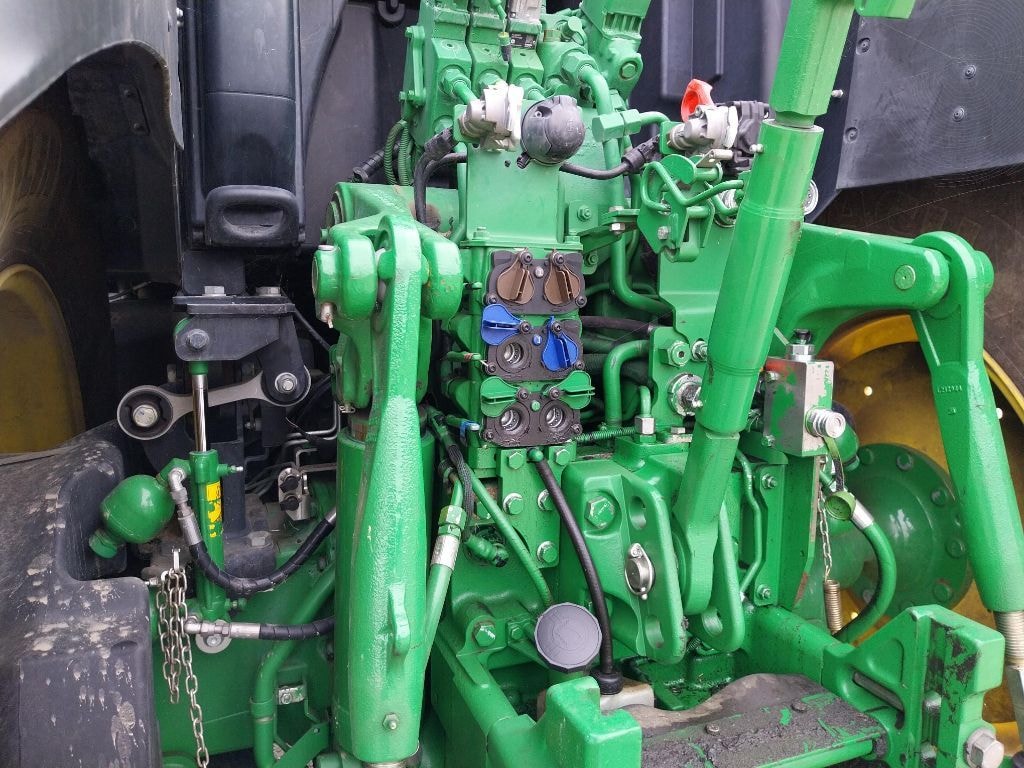 Tracteur JOHN DEERE 6R215 - photo slide 15
