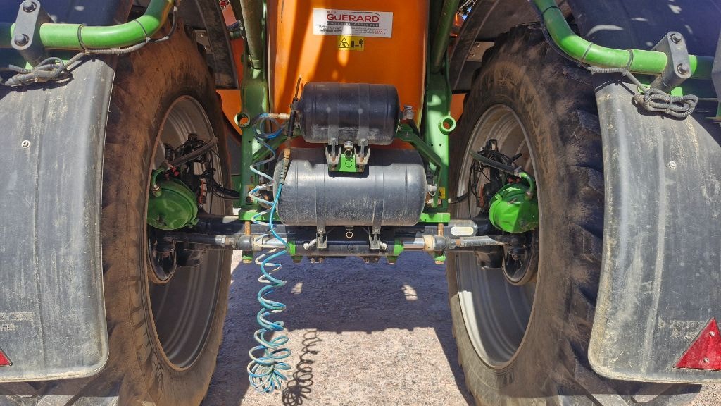 Pulverisateur AMAZONE UX 6201 - photo slide 7