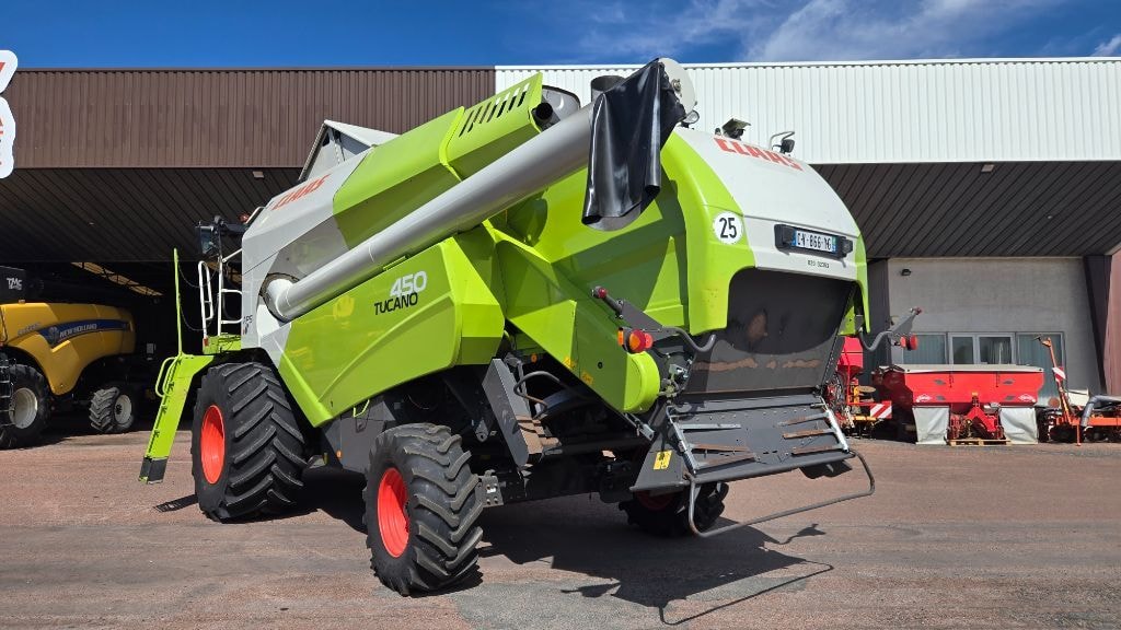 Moissonneuse CLAAS TUCANO 450 - photo slide 40