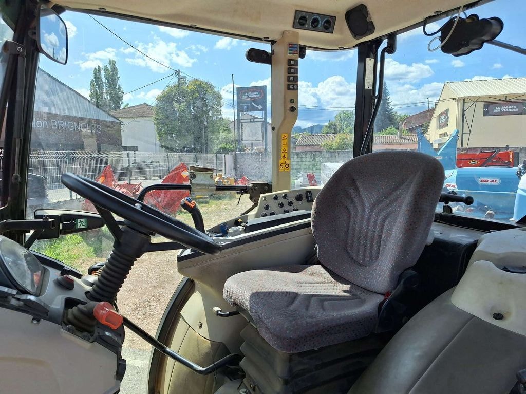 Tracteur fruitier MASSEY FERGUSON 3709S EF - photo slide 16