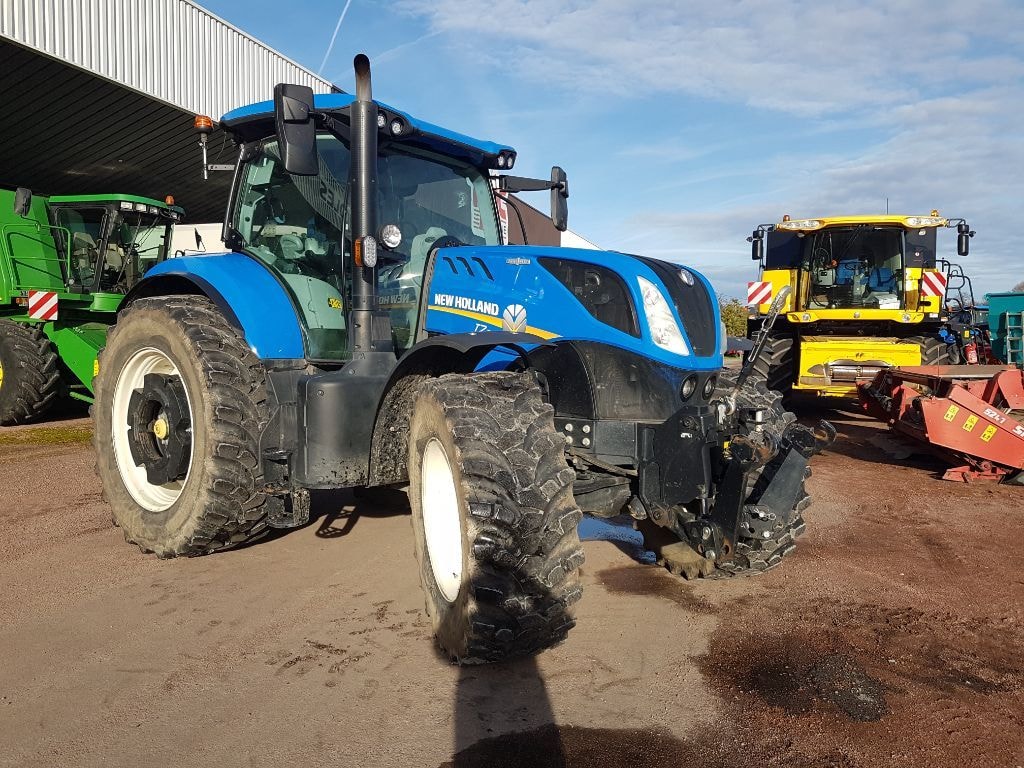 Tracteur NEW HOLLAND T7.270 AC - photo slide 3